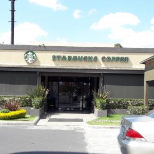 Starbucks (Miraflores)