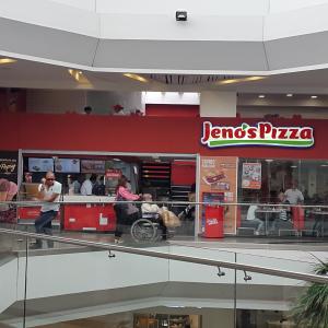 Jeno's Pizza (C.C. Unicentro)